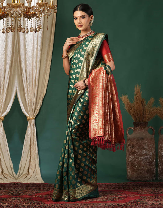 Pleasurable Red Green Soft Banarasi Silk Saree With Improbable Blouse Piece