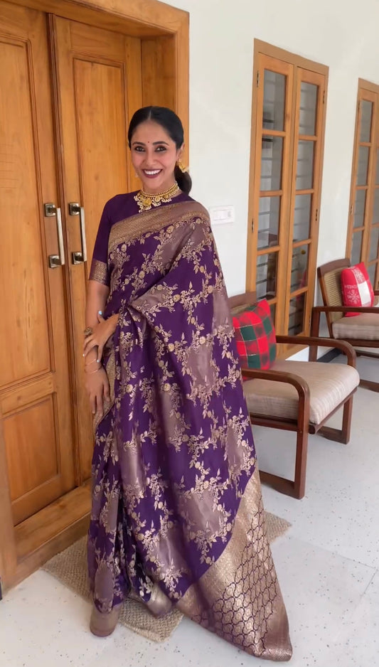 Splendorous Purple Soft Banarasi Silk Saree With Luxuriant Blouse Piece
