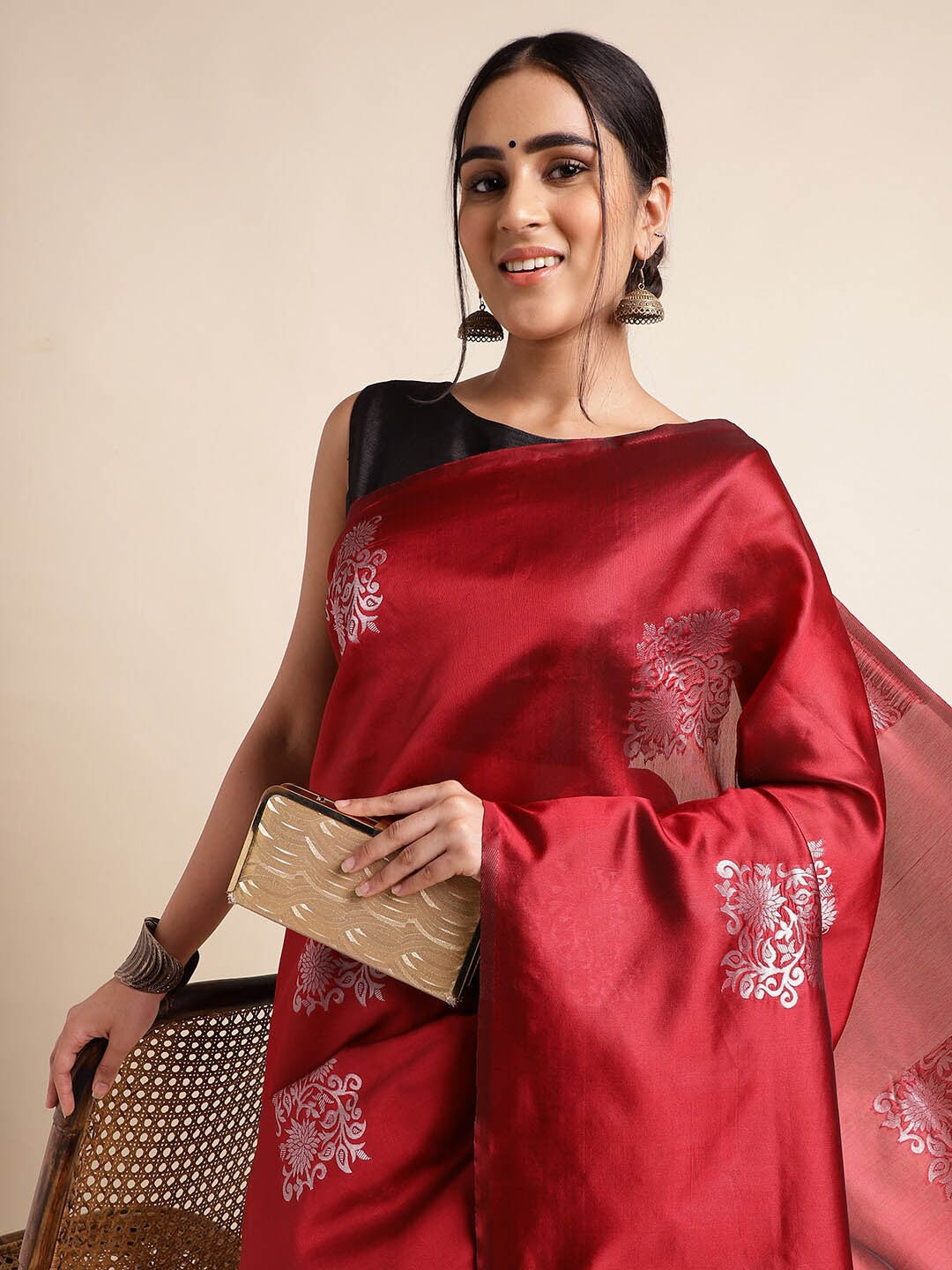 Appealing Red Soft Silk Saree With Blooming Blouse Piece