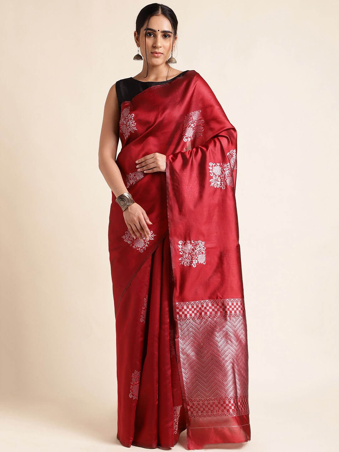 Appealing Red Soft Silk Saree With Blooming Blouse Piece