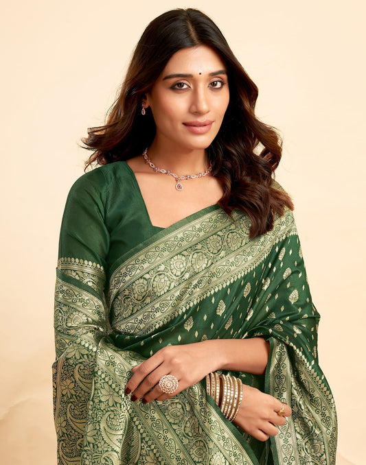 Incredible Dark Green Kanjivaram Silk With Demure Blouse Piece