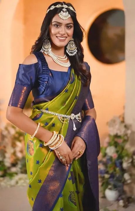 Amiable blue Soft Banarasi Silk Saree With Elision Blouse Piece