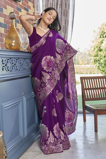Splendorous Purple Soft Banarasi Silk Saree With Luxuriant Blouse Piece