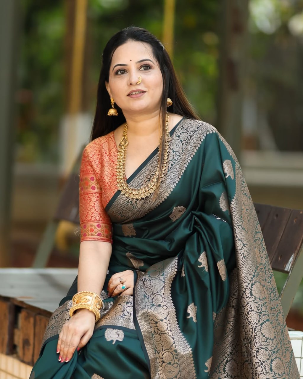 Surpassing Dark Green Soft Silk Saree With Dazzling Blouse Piece