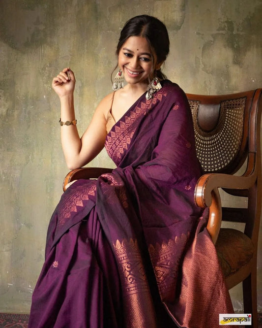 Luxuriant Purple Soft Silk Saree With Snappy Blouse Piece