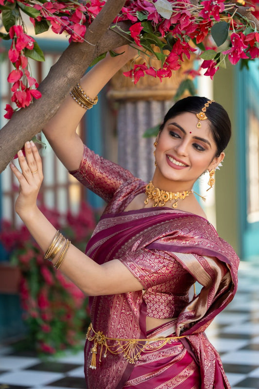 Incomparable Baby Pink Pink Soft Silk Saree With Snazzy Blouse Piece