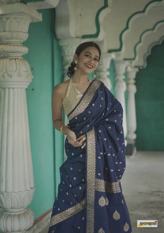 Inspiring Blue Soft Silk Saree With Entrancing Blouse Piece