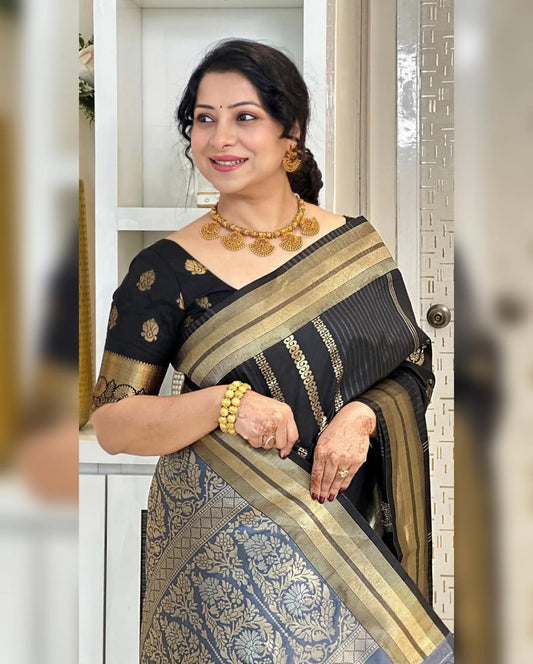 Beauteous Black Soft Silk Saree With Twirling Blouse Piece