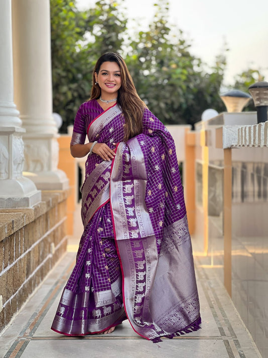 Snappy Purple Pure Kanjivaram Silk Saree with Artistic Blouse Piece