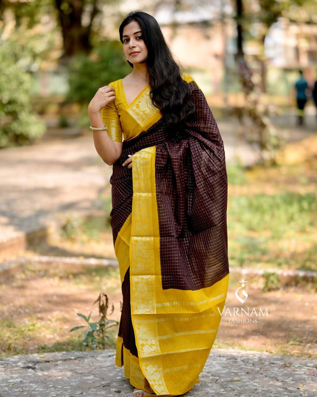 Amazing Brown Soft Silk Saree With Captivating Blouse Piece