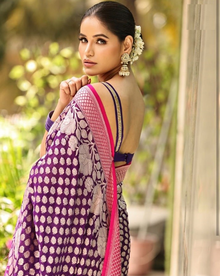 Girlish Dark Purple Soft Silk Saree With Impressive Blouse Piece