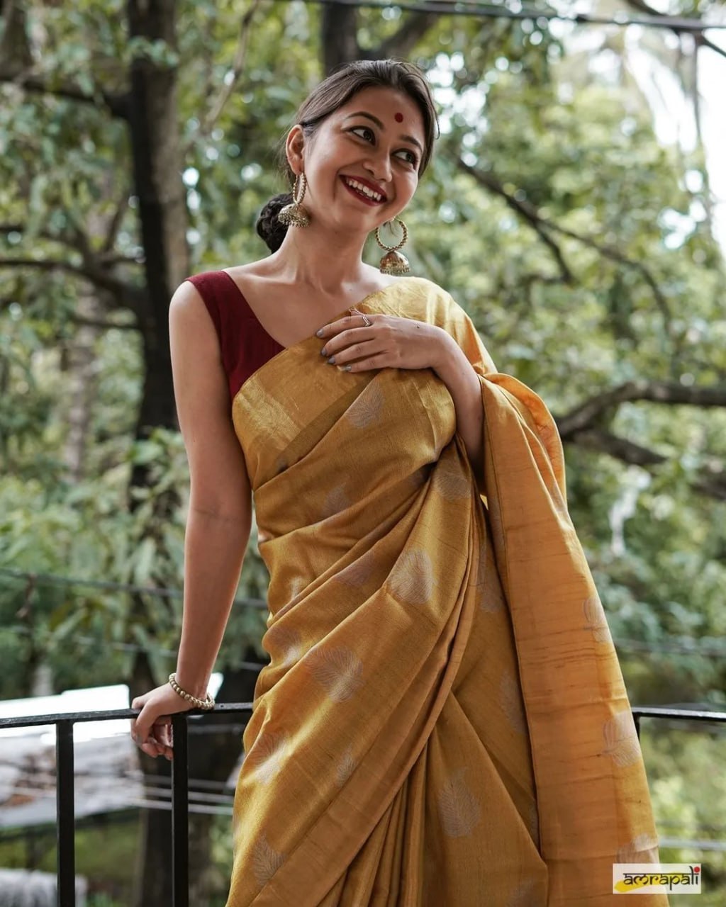 Extraordinary Yellow Soft Silk Saree With Glowing Blouse Piece