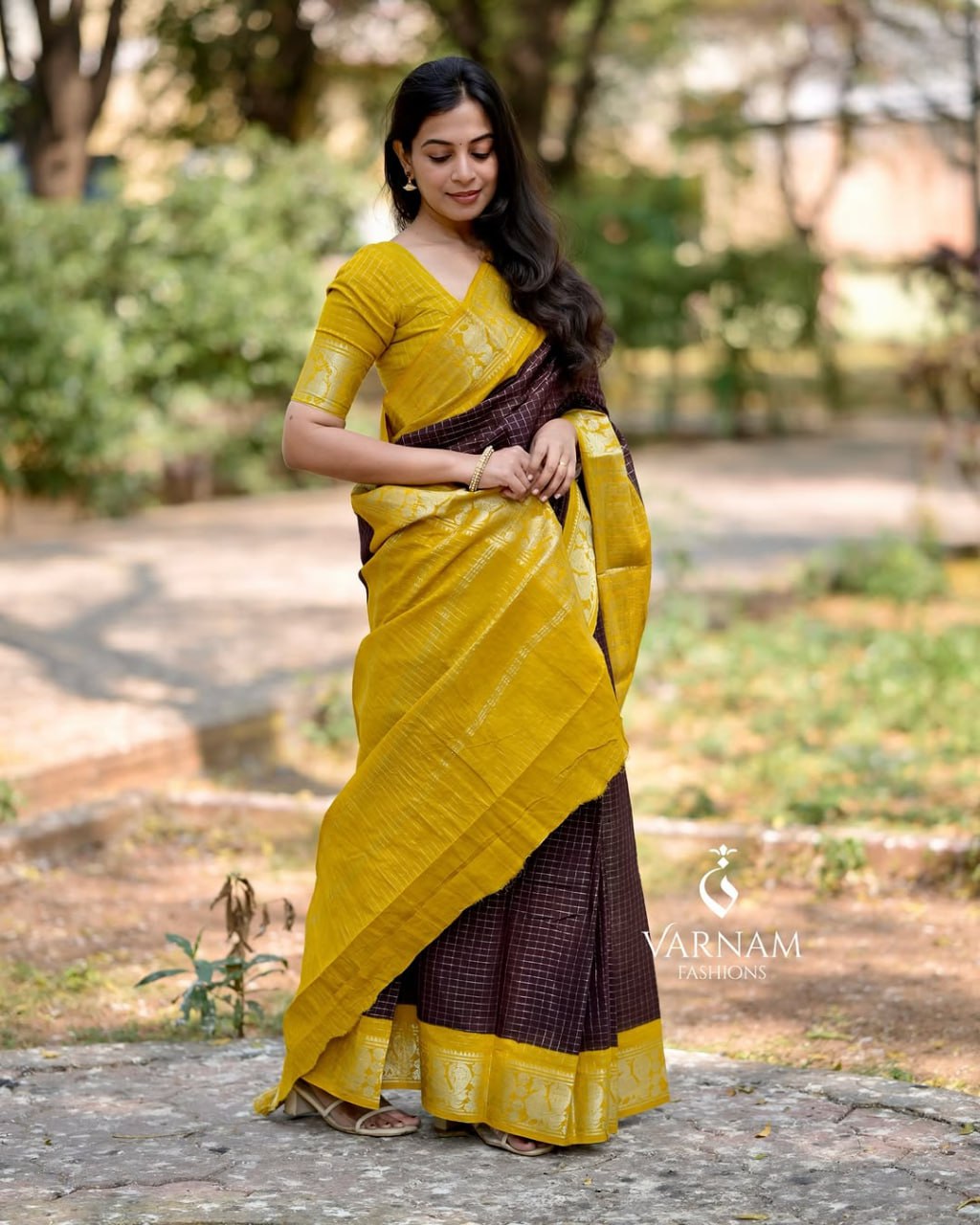Amazing Brown Soft Silk Saree With Captivating Blouse Piece