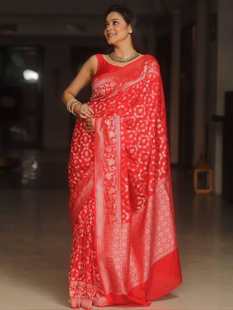 Imaginative Red Cotton Silk Saree With Aplomb Blouse Piece