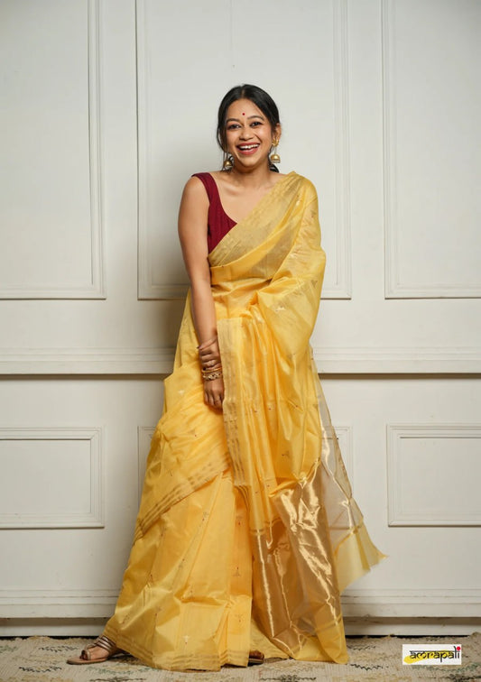 Extraordinary Yellow Soft Silk Saree With Glowing Blouse Piece