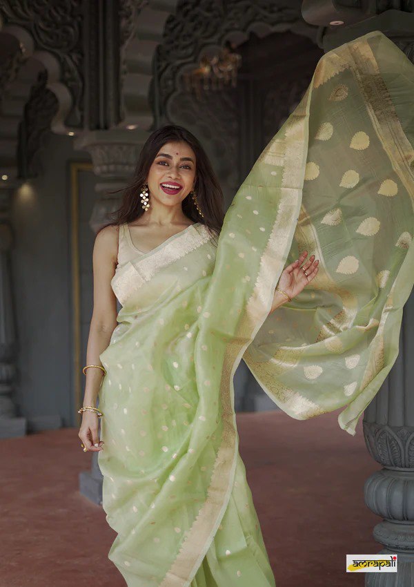 Surpassing Dark Green Soft Silk Saree With Dazzling Blouse Piece