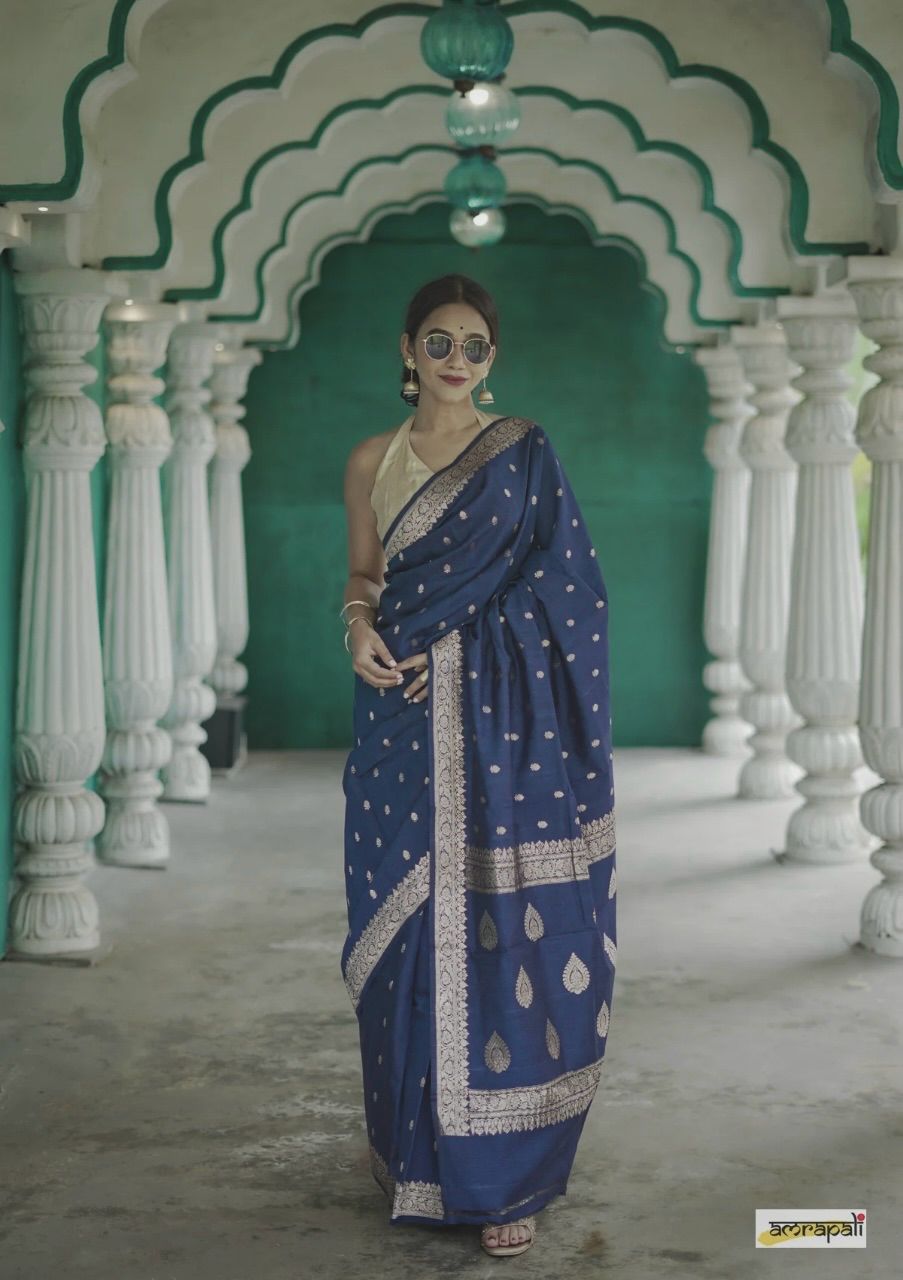 Inspiring Blue Soft Silk Saree With Entrancing Blouse Piece