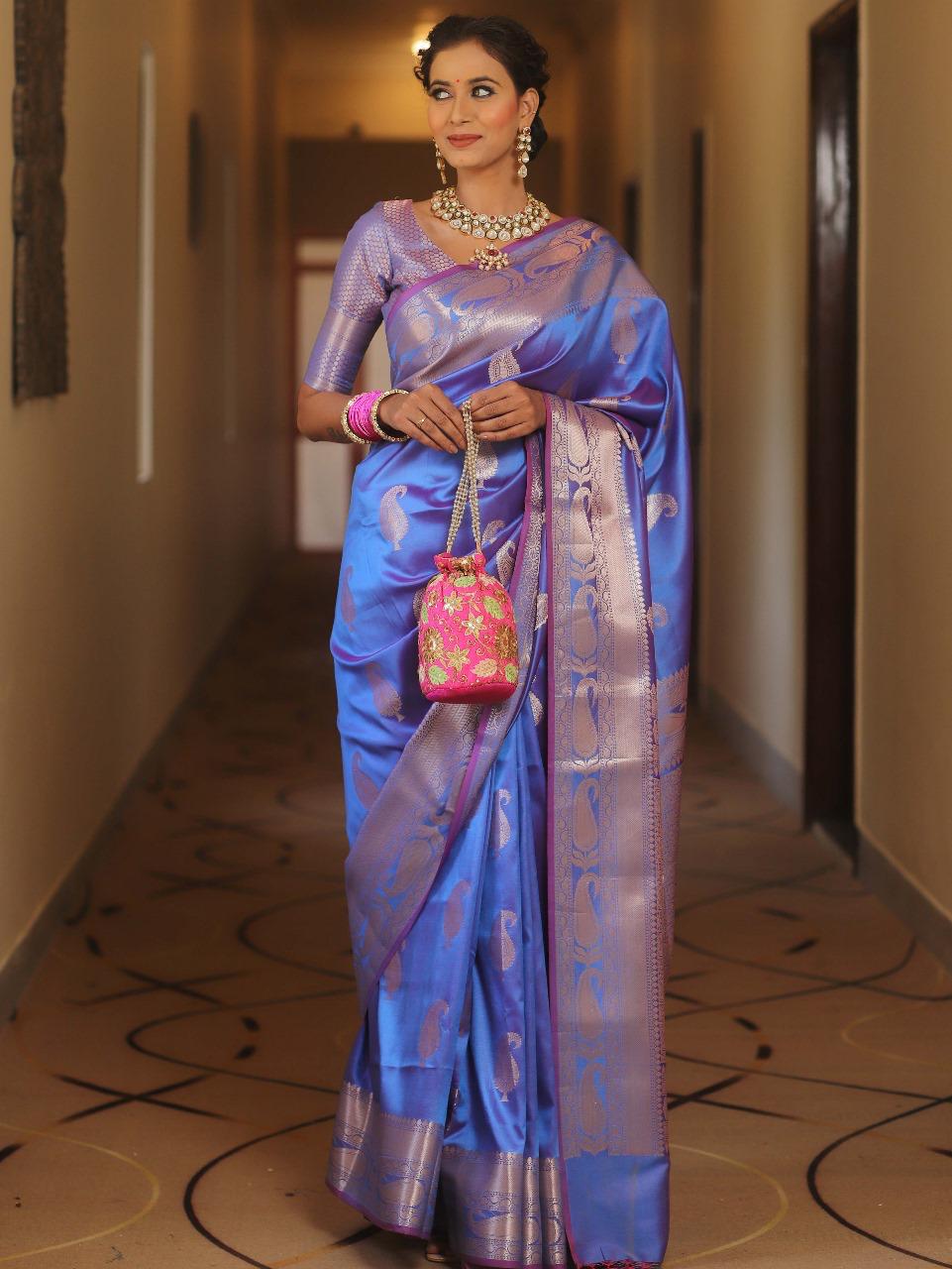 Blissful Navy Blue Kanjivaram Silk Saree With Chatoyant Blouse Piece