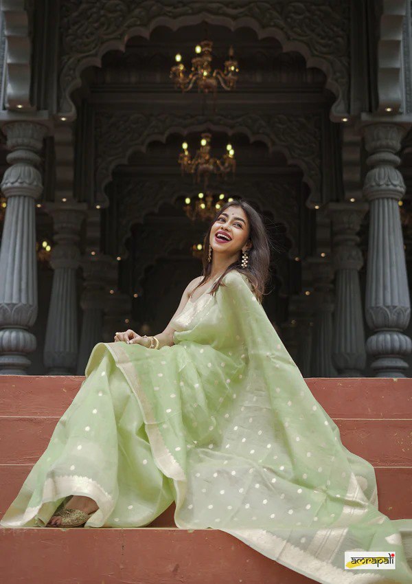 Surpassing Dark Green Soft Silk Saree With Dazzling Blouse Piece