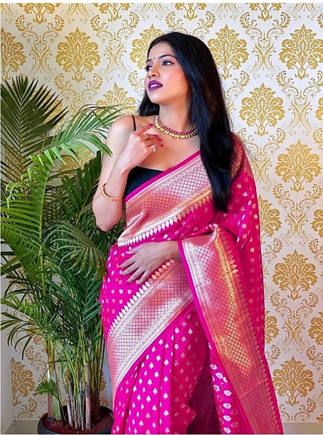 Lassitude Pink Soft Banarasi Silk Saree With Lissome Blouse Piece