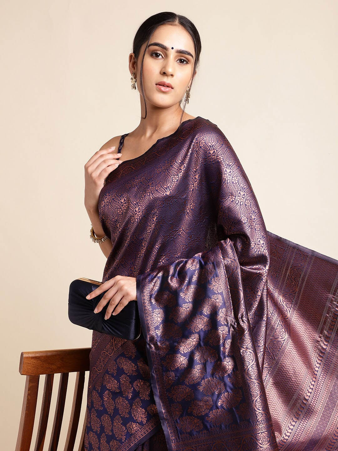 Luxuriant Purple Soft Silk Saree With Snappy Blouse Piece
