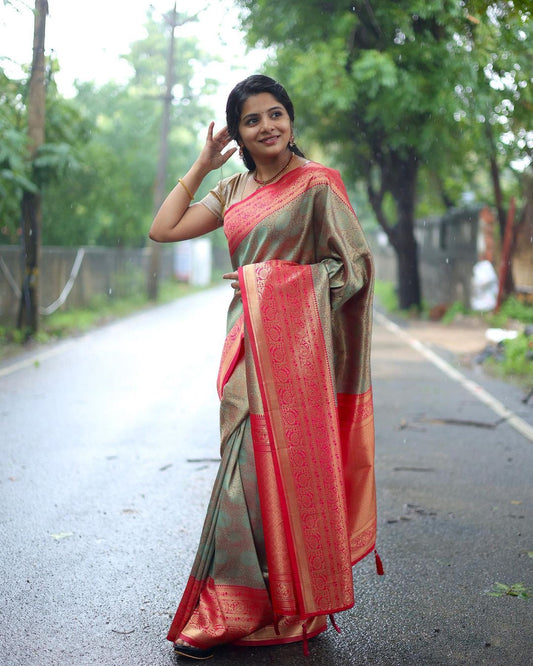 Staggering Orange Soft Banarasi Silk Saree With Imaginative Blouse Piece