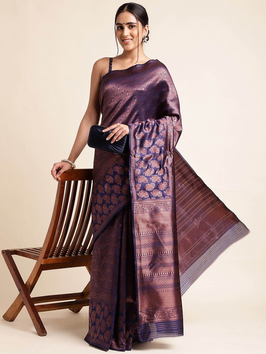 Luxuriant Purple Soft Silk Saree With Snappy Blouse Piece