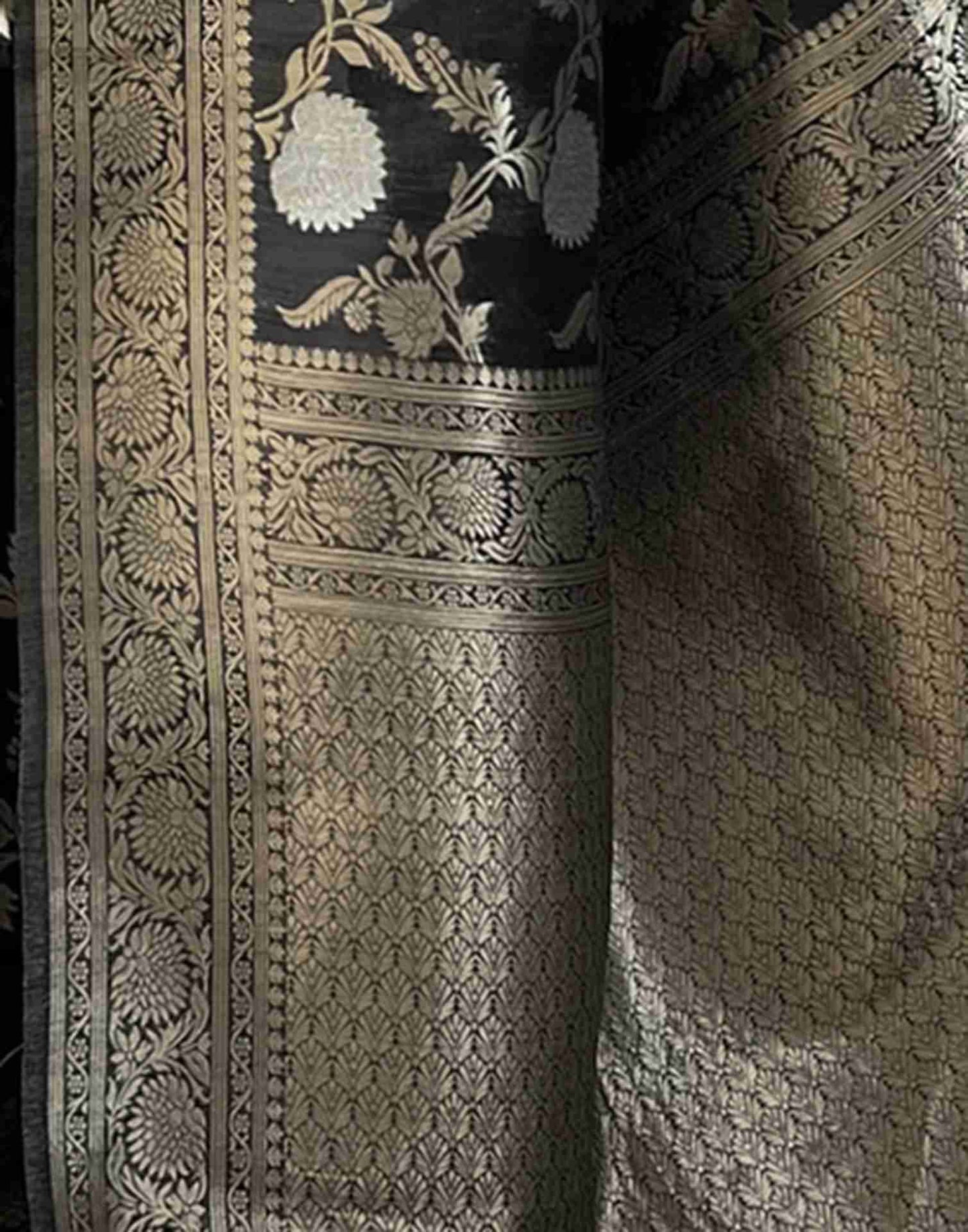 Angelic Silver Black Soft Banarasi Silk Saree With Panoply Blouse Piece
