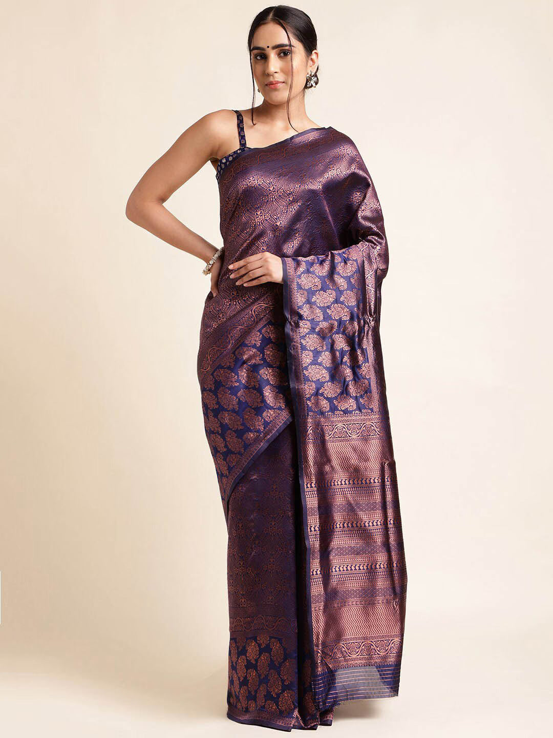 Luxuriant Purple Soft Silk Saree With Snappy Blouse Piece