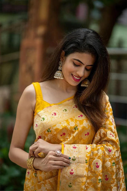 Extraordinary Yellow Soft Silk Saree With Glowing Blouse Piece