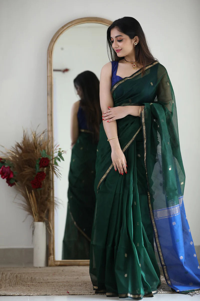 Gorgeous Green Cotton Silk Saree With Sizzling Blouse Piece