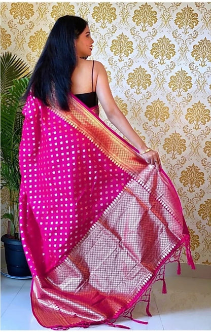 Lassitude Pink Soft Banarasi Silk Saree With Lissome Blouse Piece