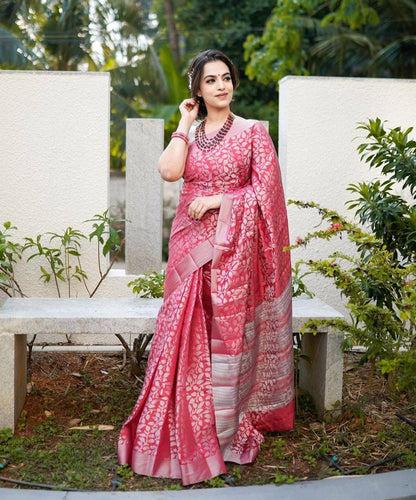 Attractive Pink Soft Silk Saree With Admirable Blouse Piece