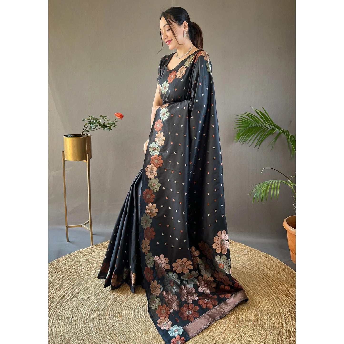 Eloquence Black Kanjivaram Silk With Glittering Blouse Piece