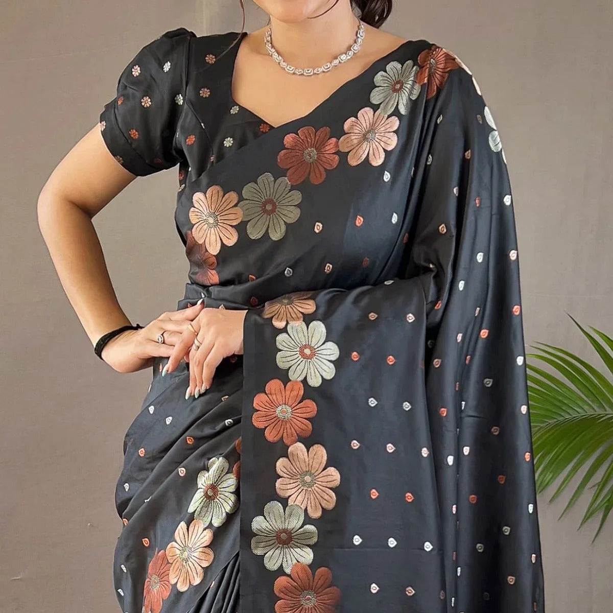 Eloquence Black Kanjivaram Silk With Glittering Blouse Piece