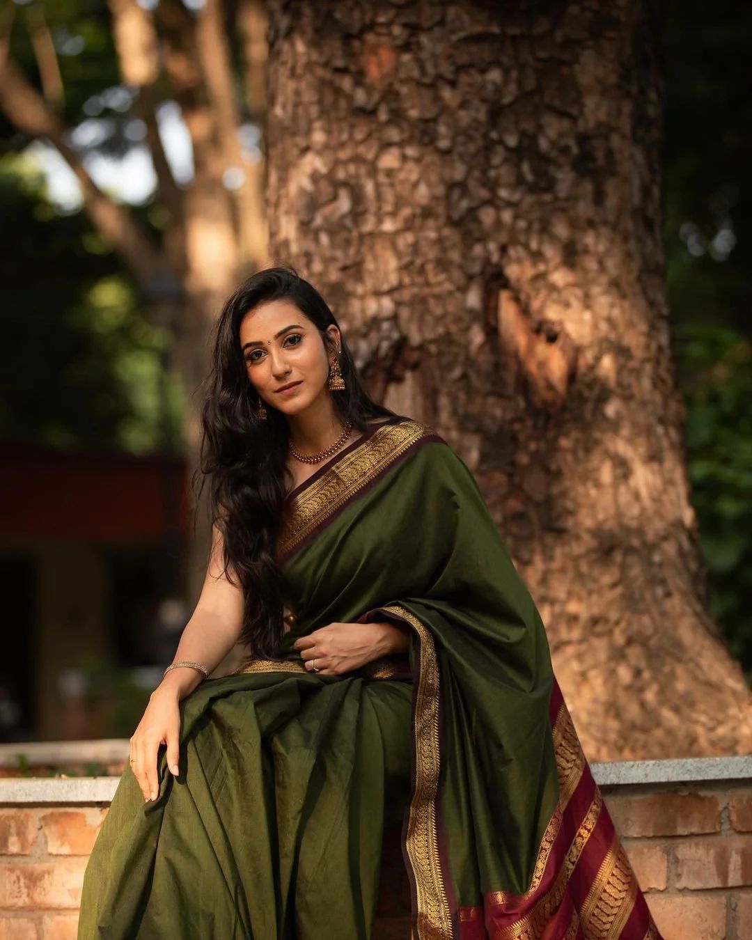 Splendorous Maroon Soft Silk Saree With Enamoring Blouse Piece