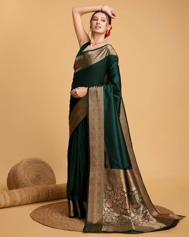 Charming Dark Green Soft Banarasi Silk Saree With Pretty Blouse Piece