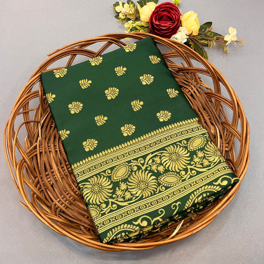Desirable Green Banarasi Silk Saree With Assemblage Blouse Piece