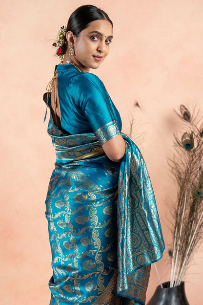 Demesne Firoji Kanjivaram Silk Saree With Beautiful Blouse Piece
