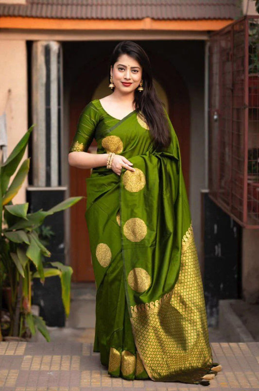 Blooming Parrot Soft Banarasi Silk Saree With Intricate Blouse Piece