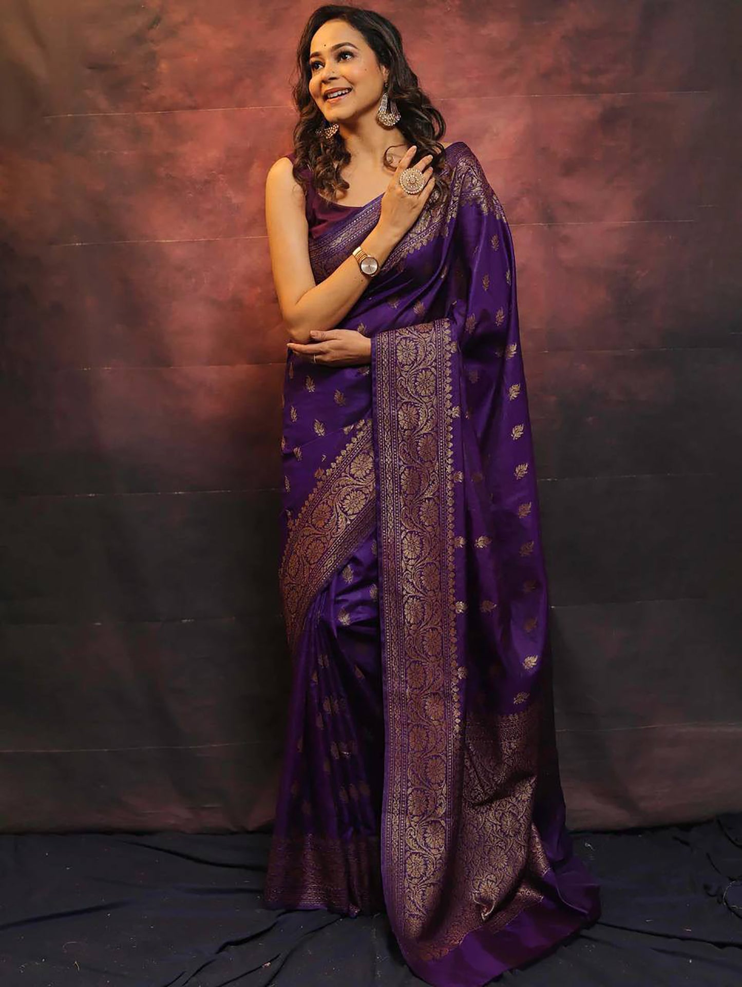 Splendorous Purple Soft Banarasi Silk Saree With Luxuriant Blouse Piece