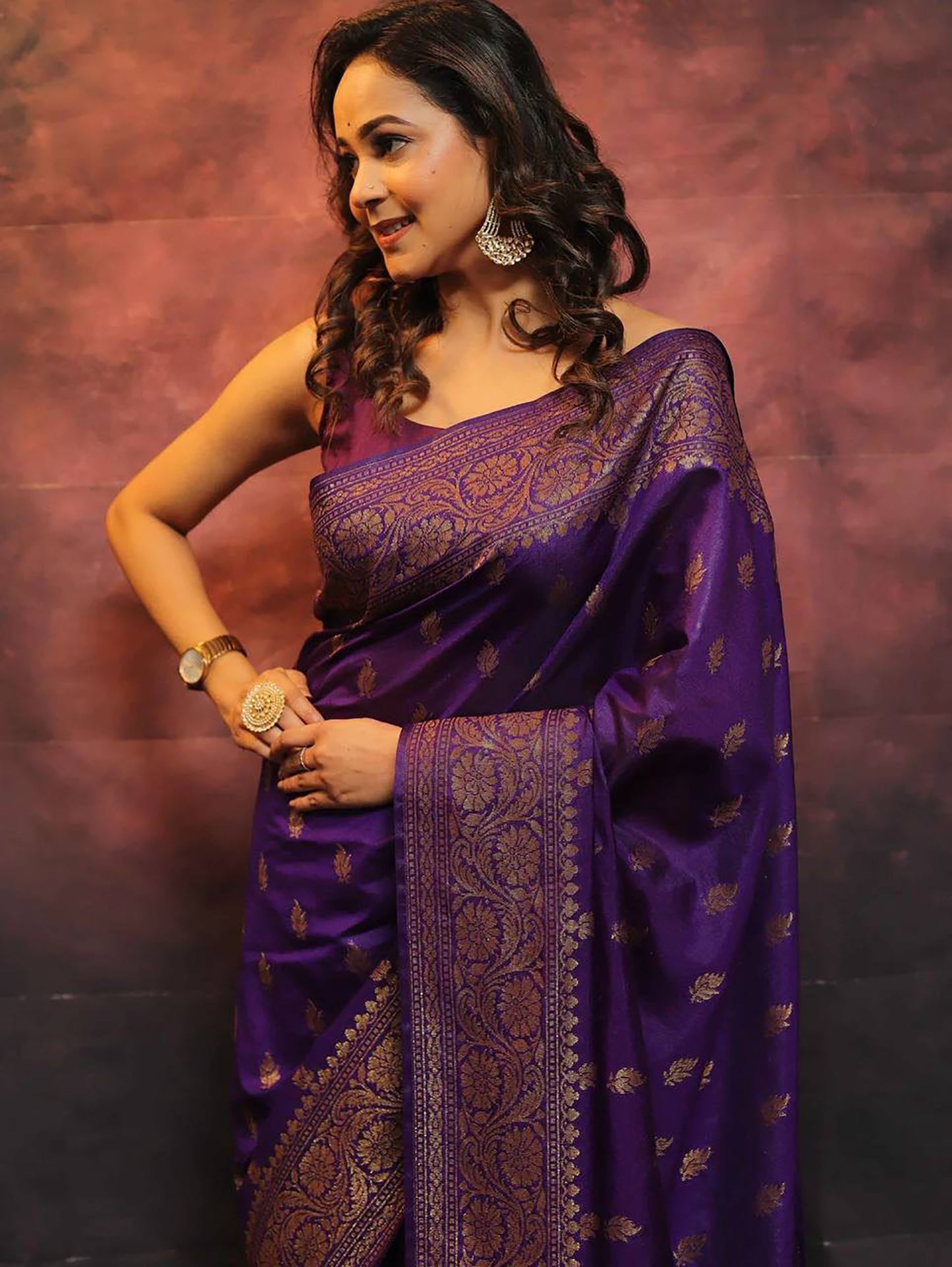 Splendorous Purple Soft Banarasi Silk Saree With Luxuriant Blouse Piece