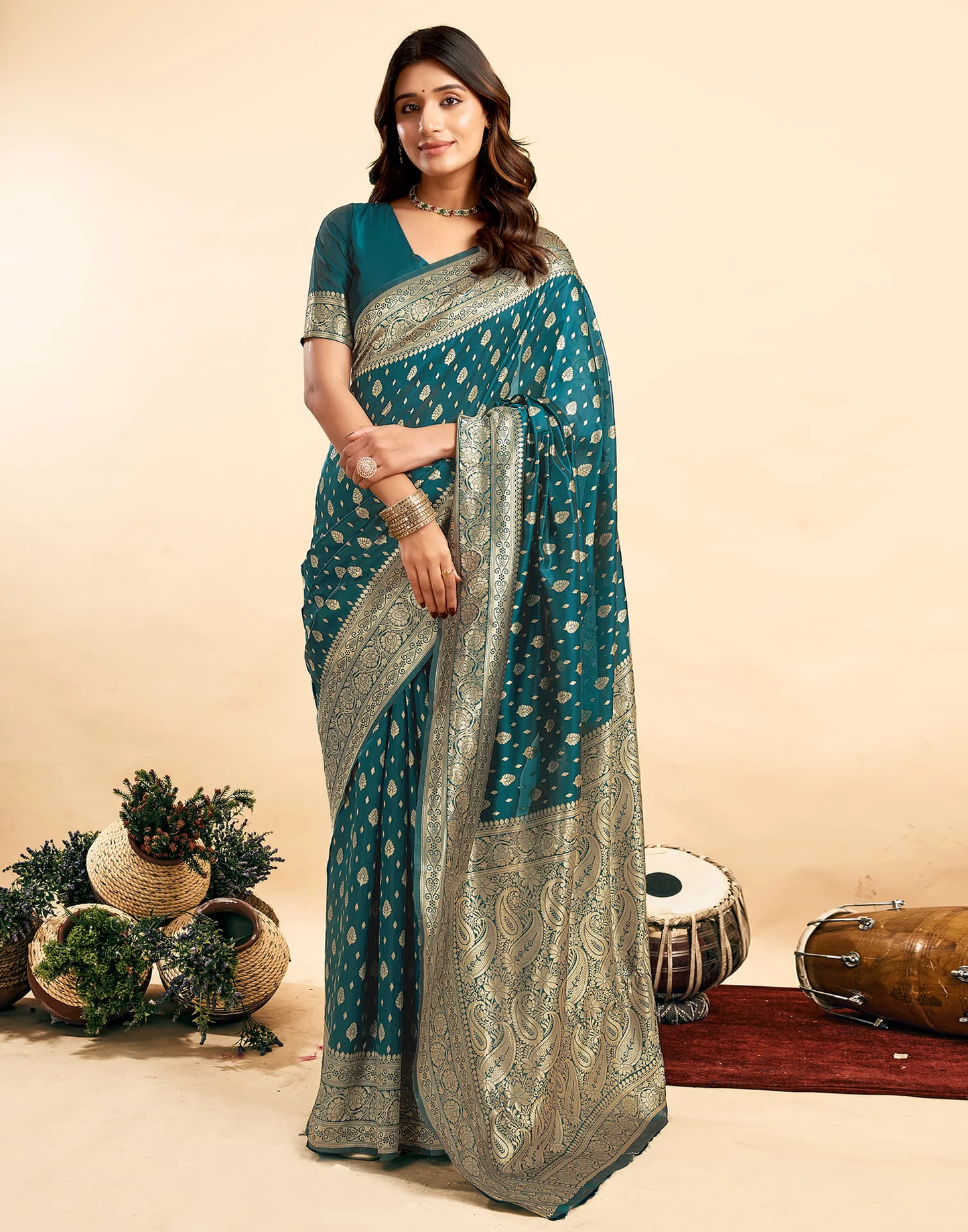 Incredible Dark Green Kanjivaram Silk With Demure Blouse Piece