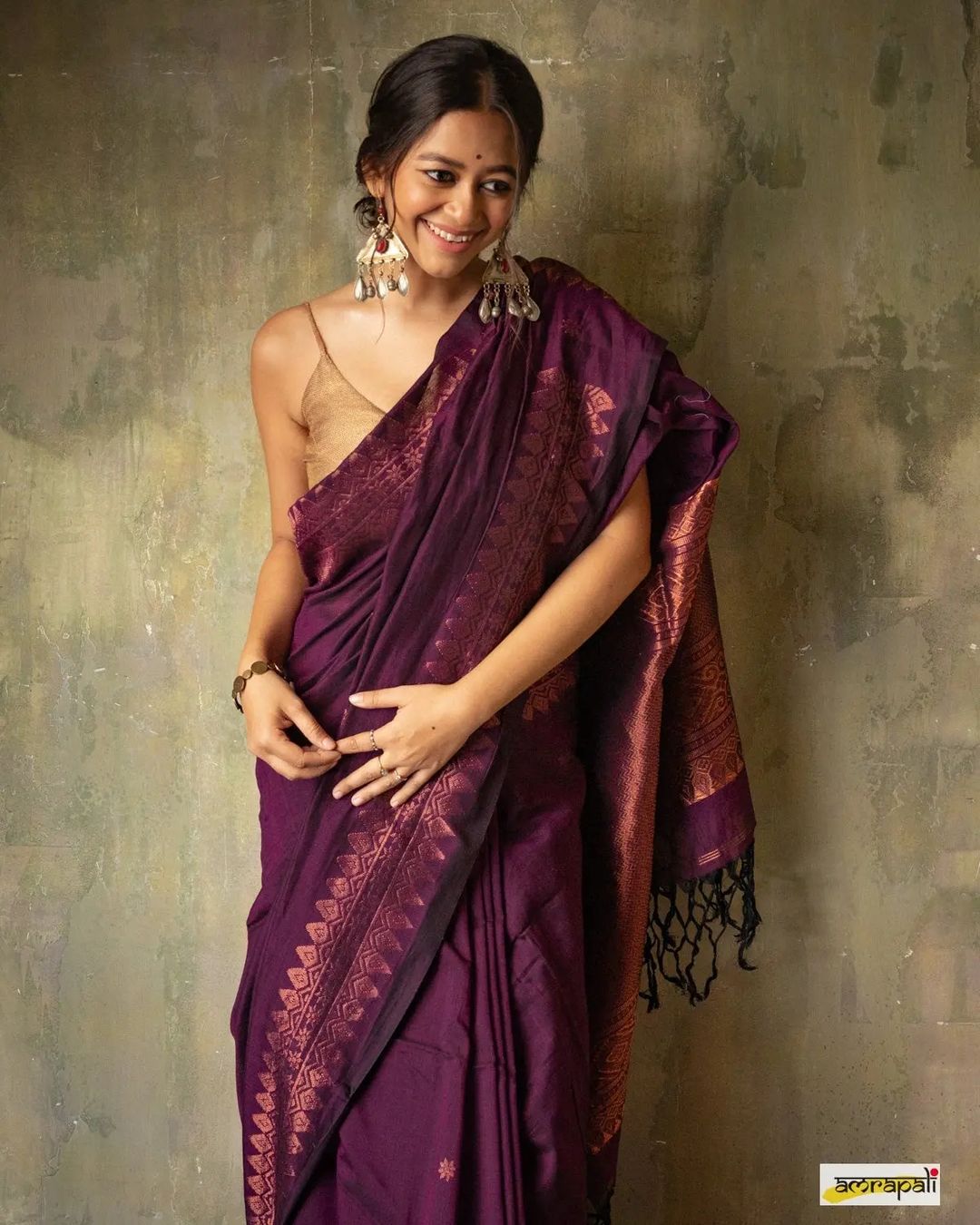 Lovely Wine Soft Banarasi Silk Saree With Precious Blouse Piece
