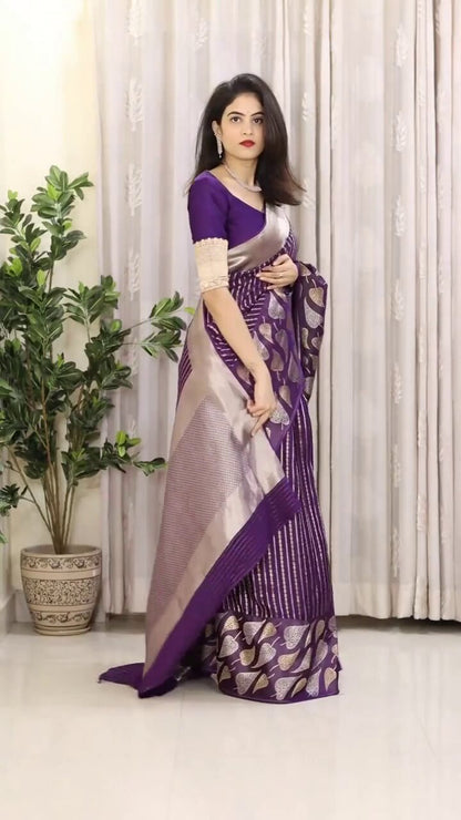 Snappy Purple Pure Kanjivaram Silk Saree with Artistic Blouse Piece