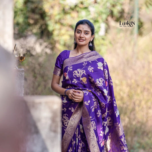 Inspiring Blue Soft Silk Saree With Entrancing Blouse Piece