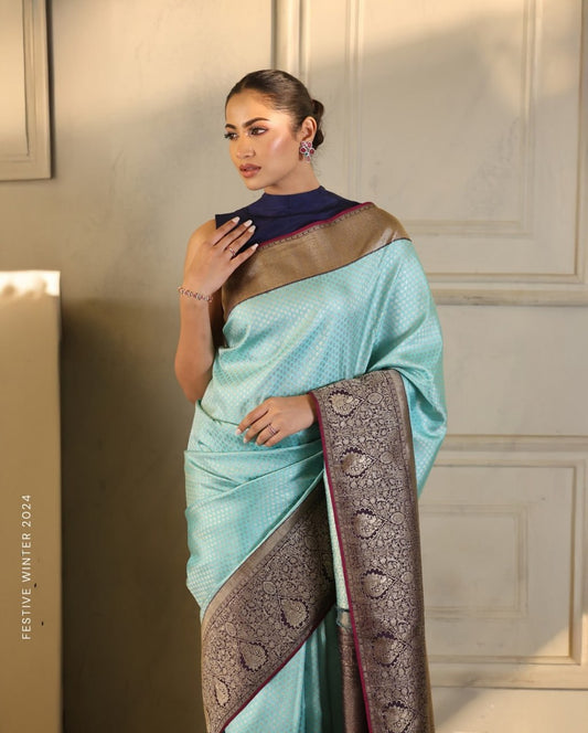 Unique Blue Kanjivaram Silk Saree With Outstanding Blouse Piece