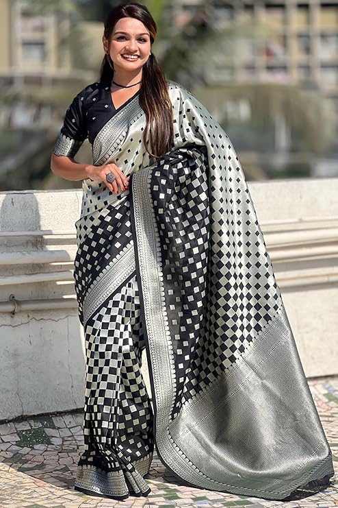 Beauteous Black Soft Silk Saree With Twirling Blouse Piece