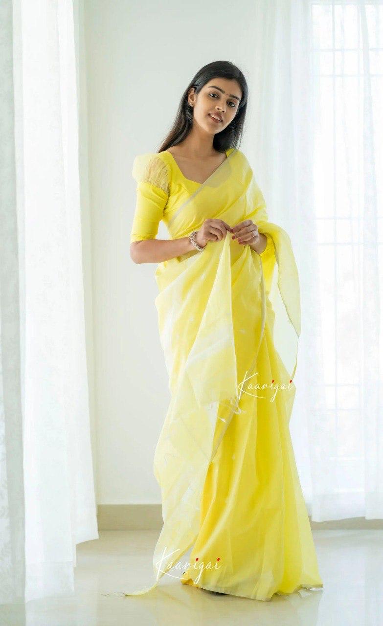 Ethnic Yellow Paithani Silk Saree With Breathtaking Blouse Piece