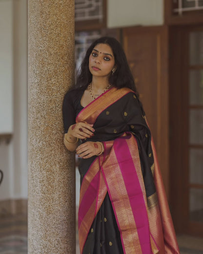 Blooming Red Cotton Silk Saree With Wonderful Blouse Piece